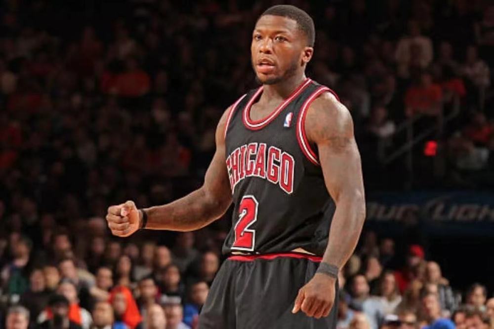 意媒：尤文很看重预备队的埃利莫加莱，明夏或进入一线队集训（意媒：尤文看好预备队小将埃利莫加莱，明夏有望随一队集训）