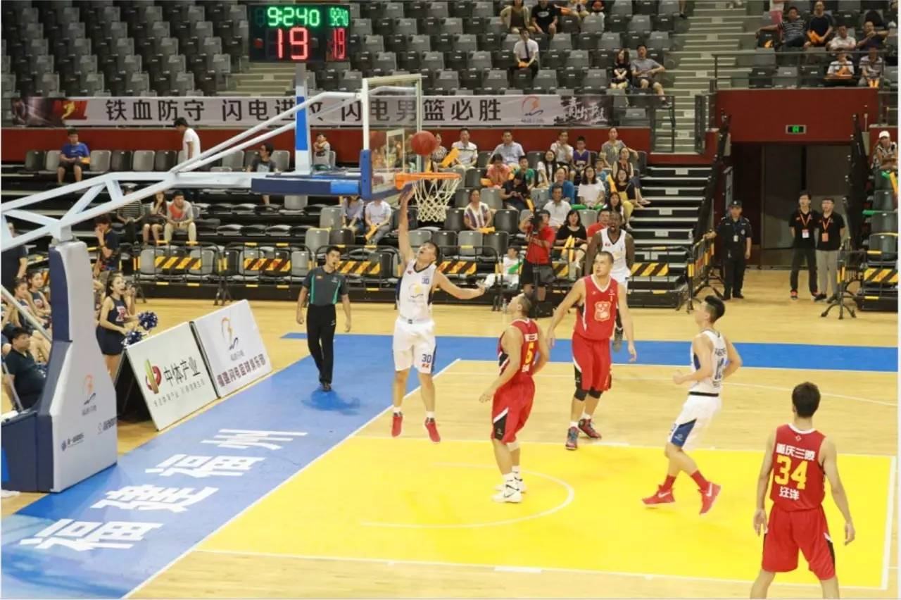 罗马诺：尤尔曼德不是尤文冬窗目标，球员不会在1月离开葡体（罗马诺：尤文冬窗不追尤尔曼德，球员1月不会离开葡体）