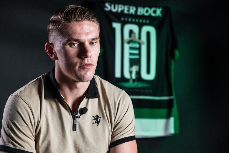 东亚锦U15半场：潘朝伟点射，U15中国1-0韩国U15（东亚U15锦标赛半场：潘朝伟点球破门，中国U15暂1-0领先韩国U15）