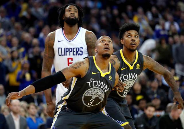 拉波尔塔回应弗洛伦蒂诺：皇马患上巴萨综合症，总是关注我们（拉波尔塔反击弗洛伦蒂诺：皇马陷入“巴萨情结”，总盯着我们）