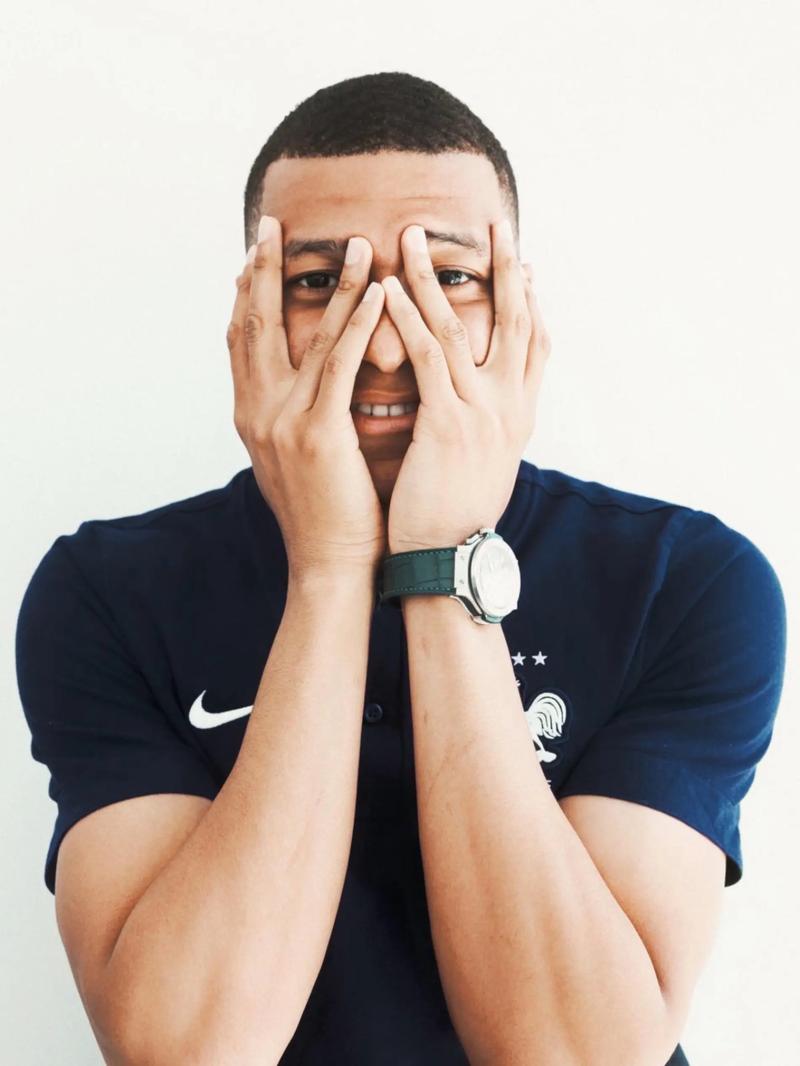 巴萨球员国家队战报：奥尔莫进球，滕森80场里程碑送助攻（巴萨国脚战报：奥尔莫破门，滕森达成80场里程碑并送助攻）